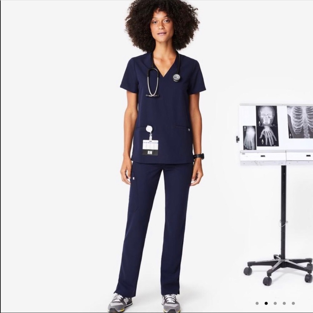 FIGS kade navy scrub pants